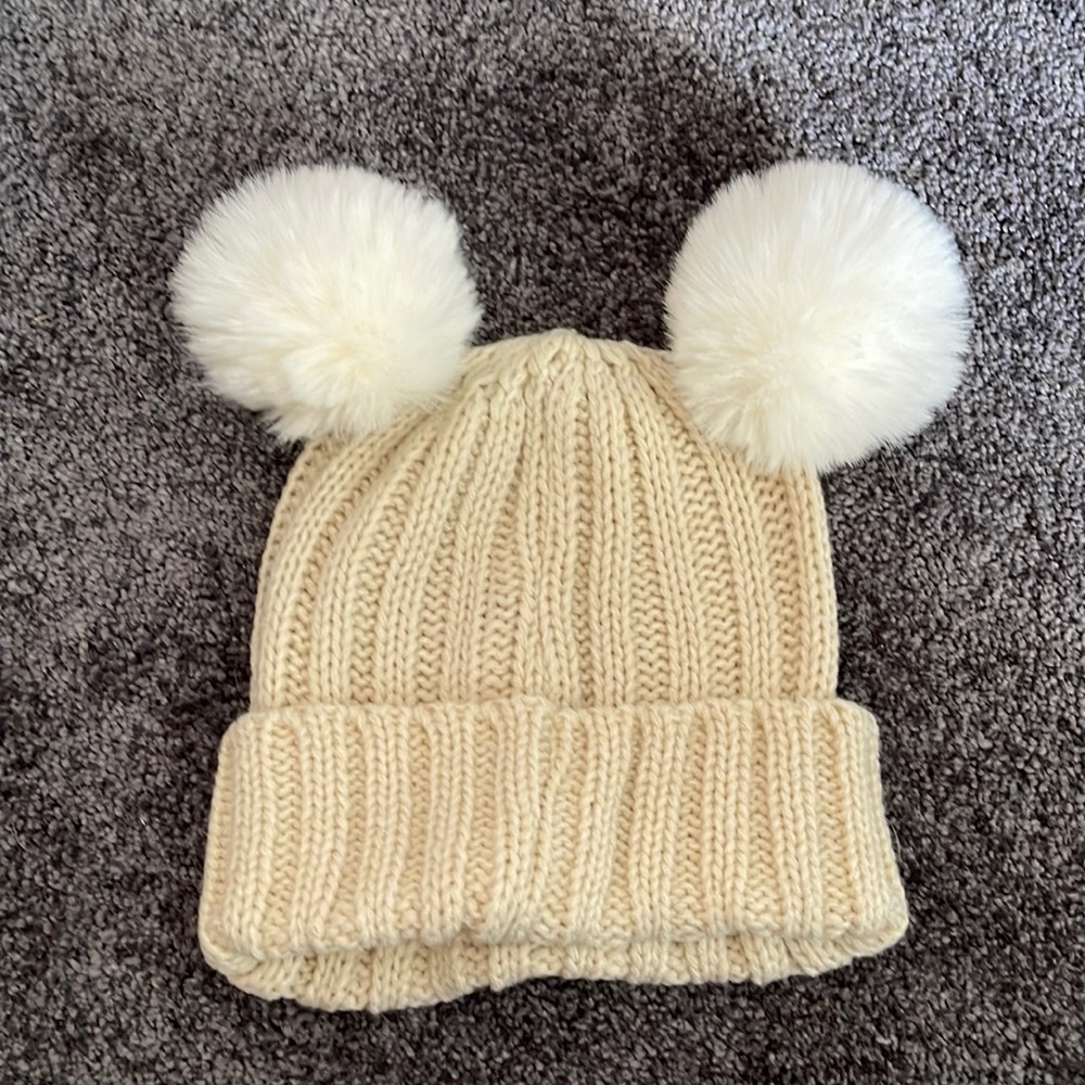 Womens pom pom hat. Oatmeal with white two pom pom ears